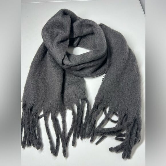 J. Ferrar Women's Scarf Solid Grey Heather 19” X 75”  NWT - Picture 1 of 12